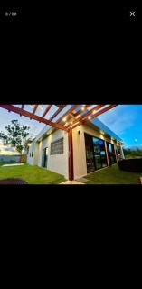 Linda Casa em Condomínio Novo em Aldeia com 5 Suítes