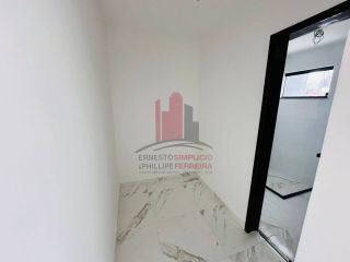 BAIXOU E FACILITOU - Casa Duplex em Aldeia com 3 Quartos sendo 2 Suítes com 80m²