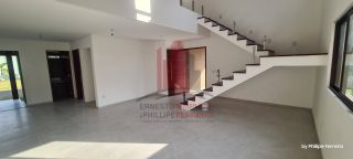 Casa em Condomínio Fechado em Aldeia com 4 Quartos