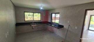 Casa em Condomínio Fechado em Aldeia com 4 Quartos