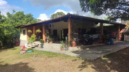 Casa Fora de Cond. 2 Quartos sendo 1 Suíte 180m