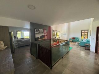 BELÍSSIMA CASA DE CAMPO ALTO PADRÃO 5 QUARTOS 2 SUÍTES