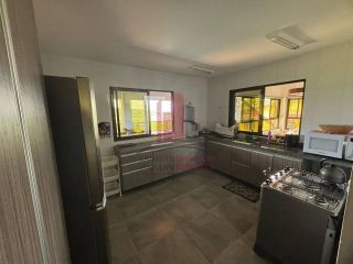 BELÍSSIMA CASA DE CAMPO ALTO PADRÃO 5 QUARTOS 2 SUÍTES