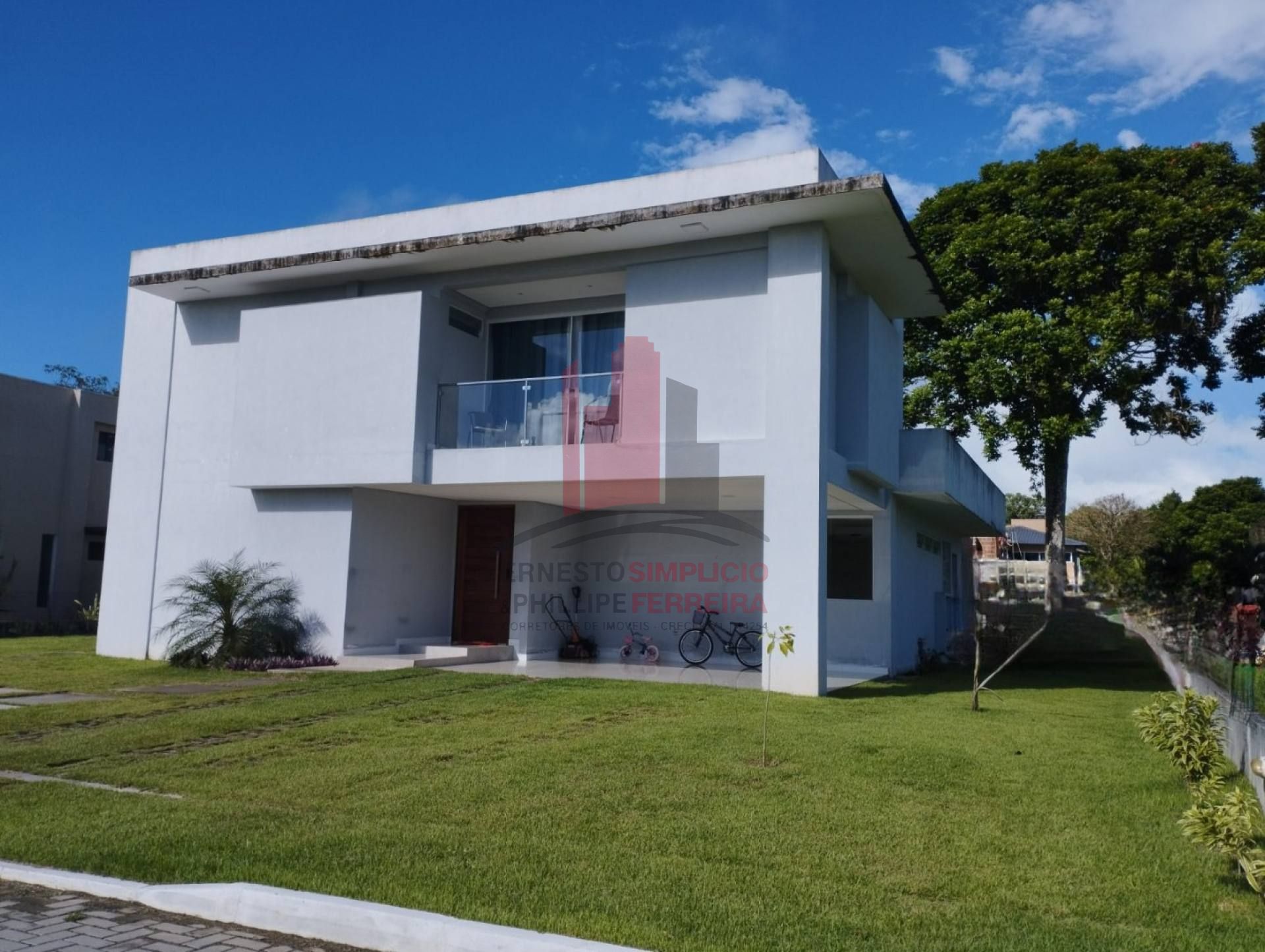 CASA EM ALDEIA COM 5 SUÍTES EM CONDOMÍNIO