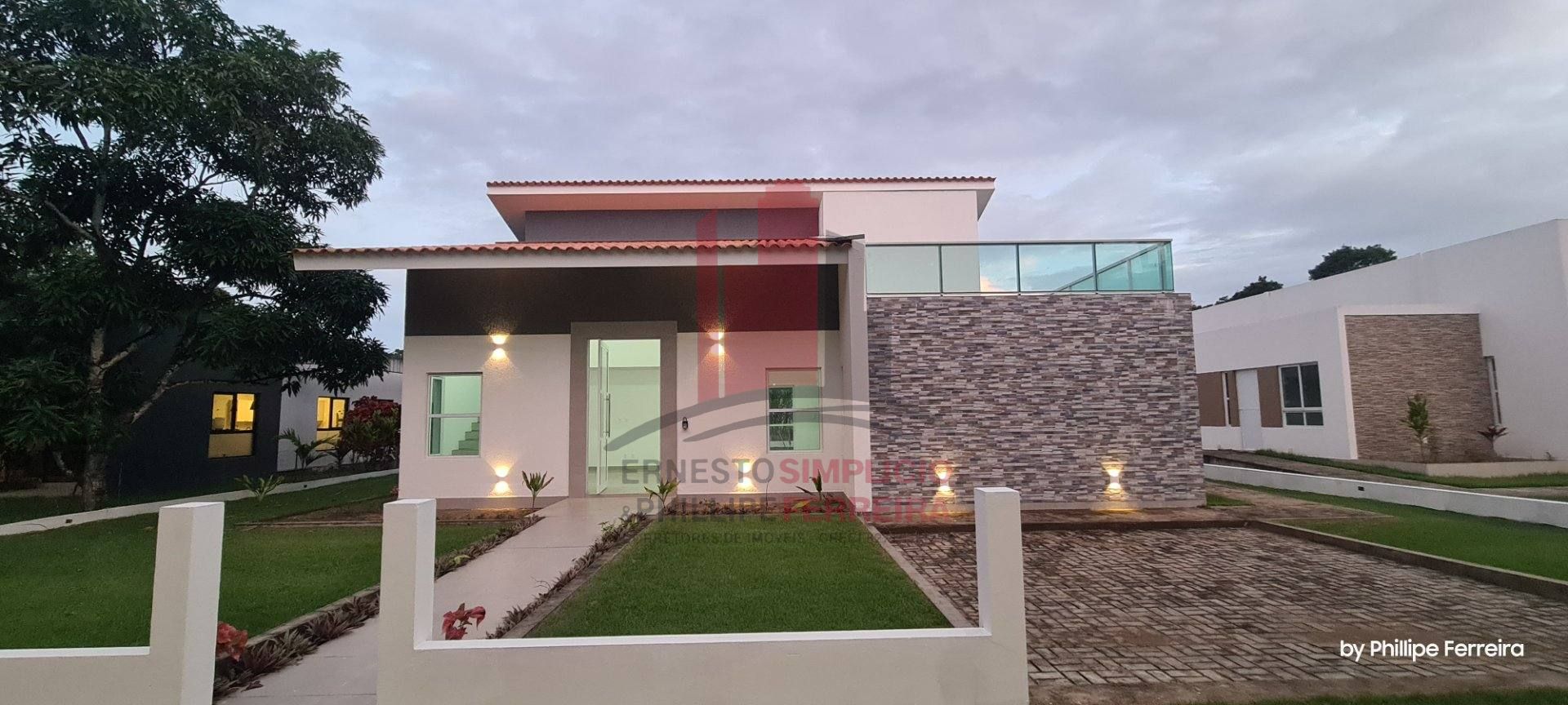 Casa em Condomínio Fechado em Aldeia com 222m