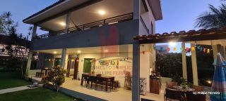 Casa em Condomínio Fechado em Aldeia com Piscina