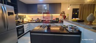 Casa em Condomínio Fechado em Aldeia com Piscina