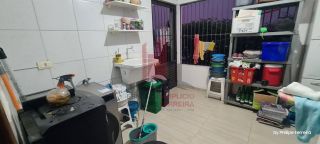 Casa em Condomínio Fechado em Aldeia com Piscina