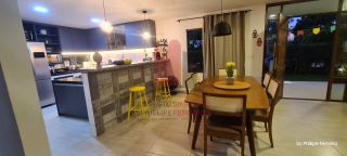 Casa em Condomínio Fechado em Aldeia com Piscina