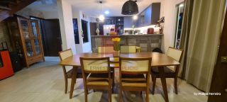 Casa em Condomínio Fechado em Aldeia com Piscina