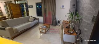 Casa em Condomínio Fechado em Aldeia com Piscina