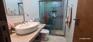 Casa em Condomínio Fechado em Aldeia com Piscina