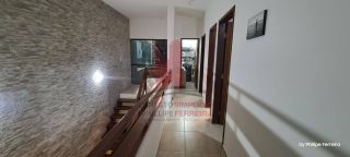 Casa em Condomínio Fechado em Aldeia com Piscina