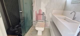 Casa em Condomínio com 4 Quartos Piscina e Bela Vista