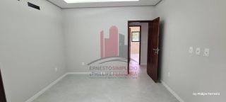 Casa Nova em Condomínio 4 Quartos Piscina e Espaço Gourmet