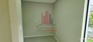 Casa Nova em Condomínio 4 Quartos Piscina e Espaço Gourmet