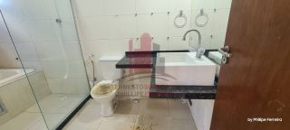 CASA EM CONDOMÍNIO C/ 4 QUARTOS ESPAÇO GOURMET C/ PISCINA