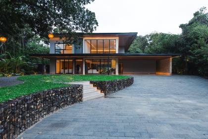 Belíssima Casa em Condomínio em Aldeia 5 suítes 720m com surpreende área de lazer