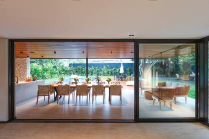 Belíssima Casa em Condomínio em Aldeia 5 suítes 720m com surpreende área de lazer