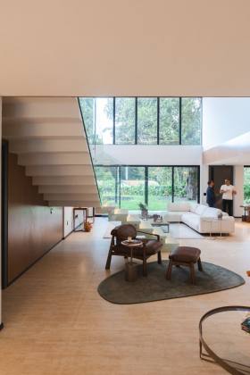 Belíssima Casa em Condomínio em Aldeia 5 suítes 720m com surpreende área de lazer