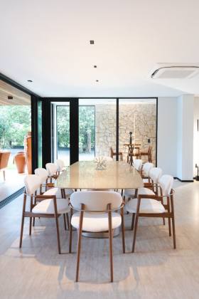 Belíssima Casa em Condomínio em Aldeia 5 suítes 720m com surpreende área de lazer