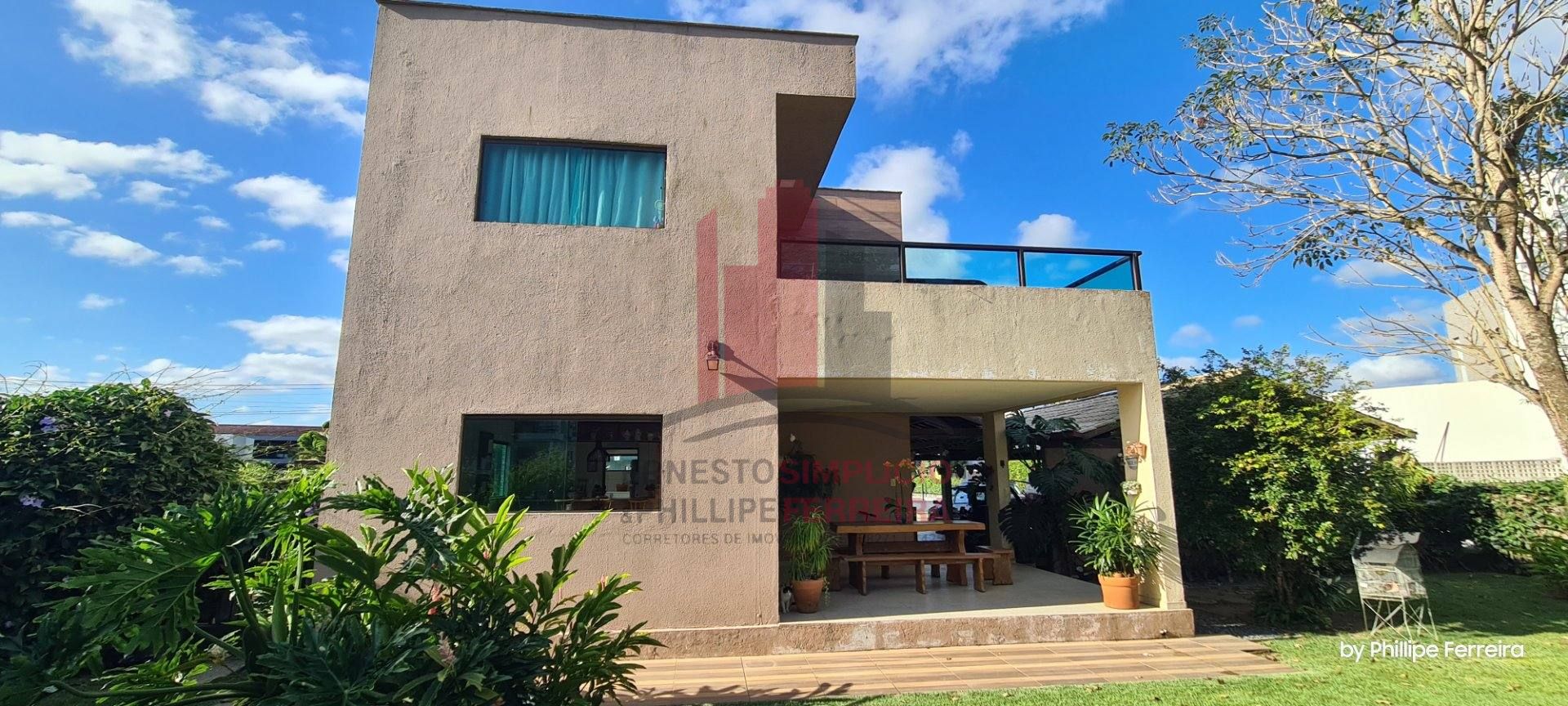 Casa em Condomínio em Aldeia 1 Suíte c/ Varanda e 3 Quartos Sociais