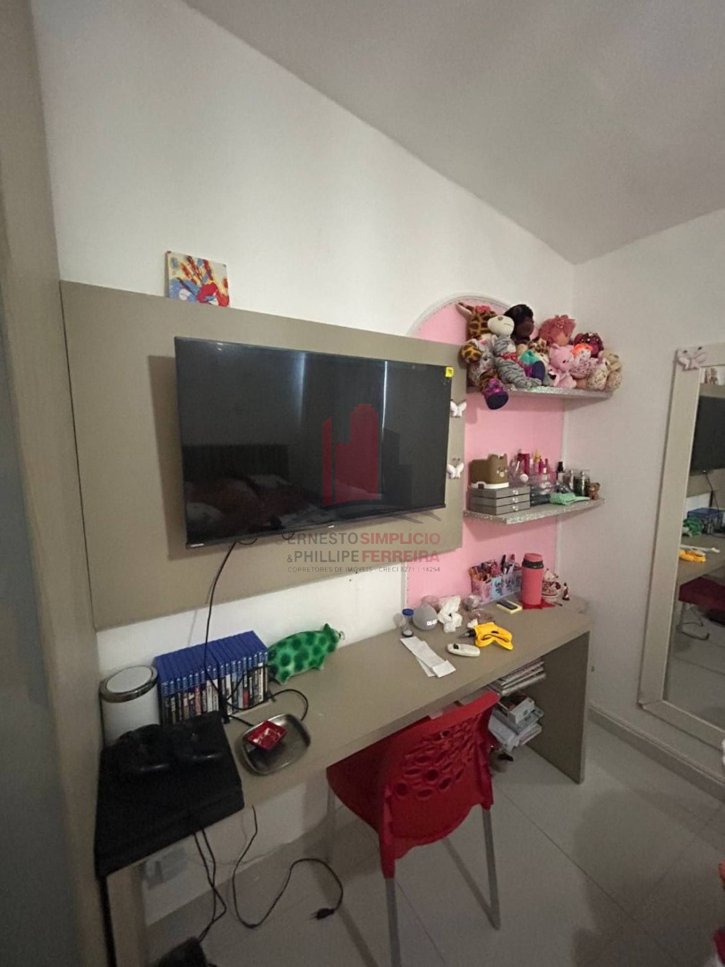 Casa na Cidade Universitária com 4 Quartos