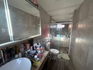 Casa na Cidade Universitária com 4 Quartos