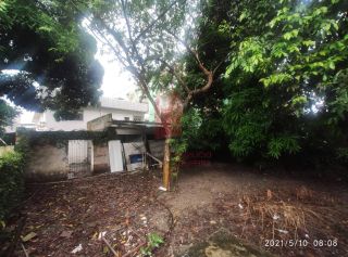 Casa em Rua Pública 4 Quartos 8 Vagas