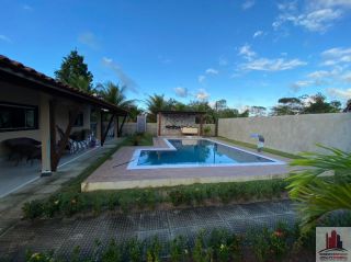 Mini Chácara com 800m² e Casa com 3 Quartos sendo 2 Suítes 260m²