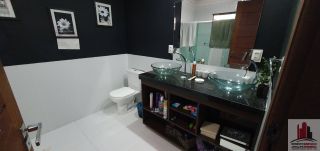 Casa em Cond. em Aldeia com 2 Quartos 2 Suítes 340m²