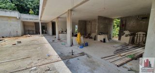 Casa em Cond. em Aldeia 5 Suítes 300m² Piscina e Espaço Gourmet