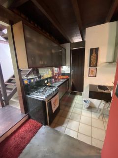 Aldeia - Casa em Cond. Aldeia 250m² e muita mata