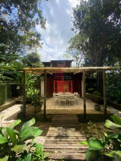 Aldeia - Casa em Cond. Aldeia 250m² e muita mata