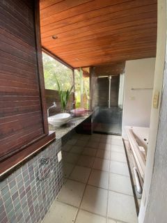 Aldeia - Casa em Cond. Aldeia 250m² e muita mata