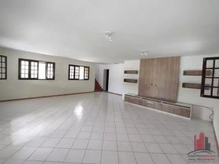 Casa em Aldeia com 5 Suítes com Varanda 350m² com Piscina