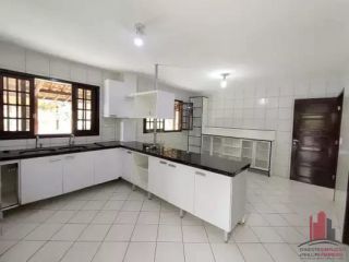 Casa em Aldeia com 5 Suítes com Varanda 350m² com Piscina