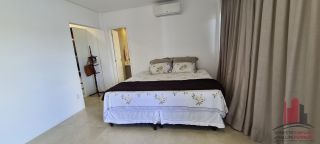 Casa em Condomínio 4 Quartos sendo 2 Suítes - Excelente Localização