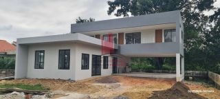 Aldeia Casa em Lindo Condomínio 3 Suítes 240m