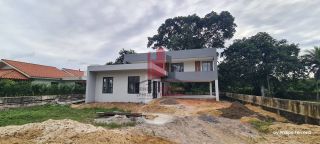 Aldeia Casa em Lindo Condomínio 3 Suítes 240m