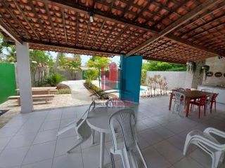 Casa na Praia de Enseada dos Golfinhos 3 Quartos com Piscina