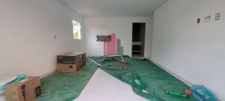 Casa em Aldeia com Fina Acabamento em Excelente Condomínio 3 Suítes