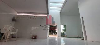 Casa em Aldeia com Fina Acabamento em Excelente Condomínio 3 Suítes