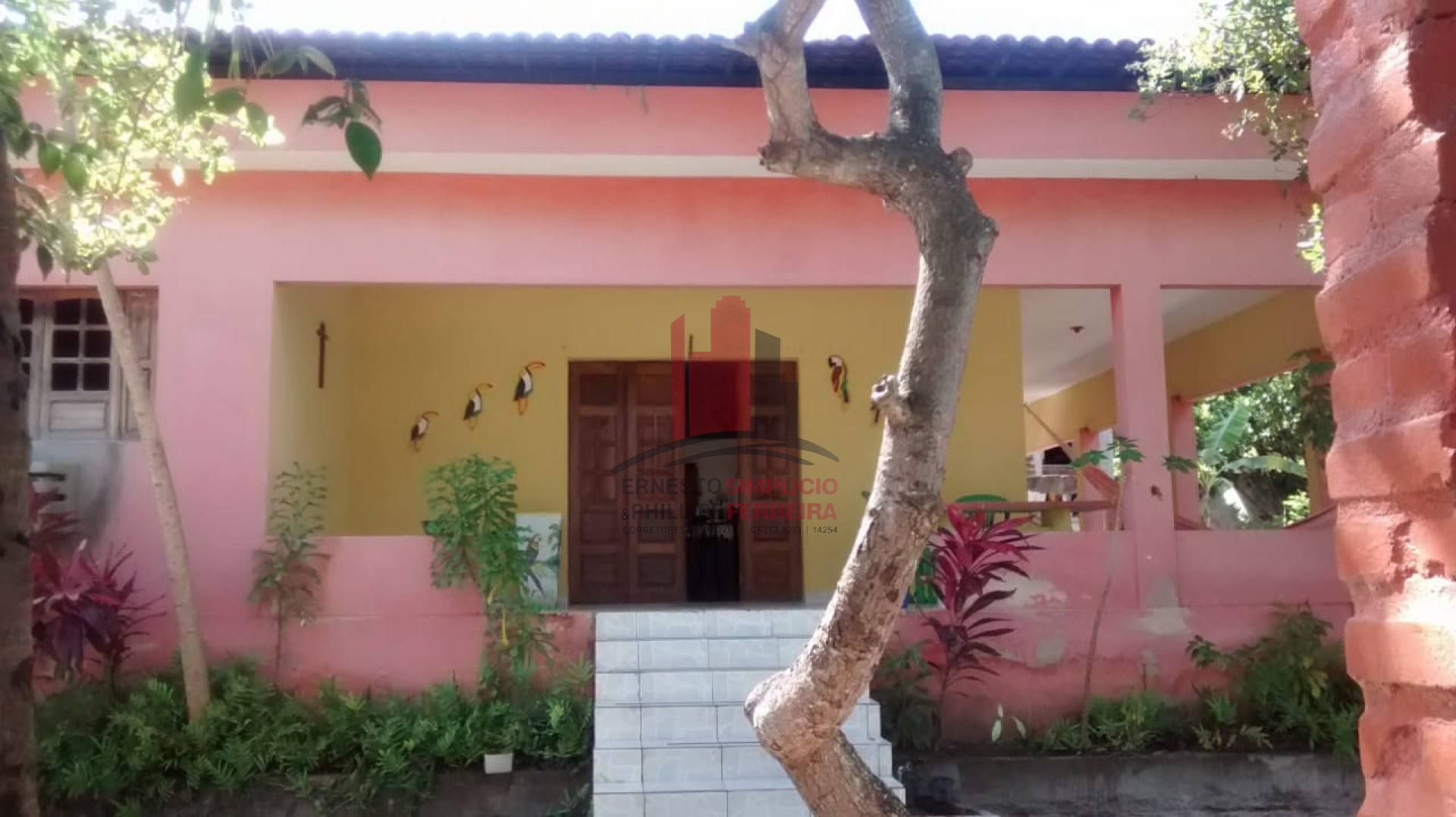 Casa 3 Qrts + Pousada com 4 Aptos 2 Qrts área de 1200m