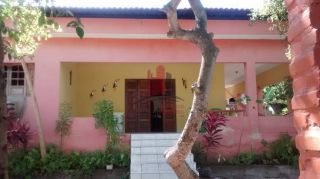 Casa 3 Qrts + Pousada com 4 Aptos 2 Qrts área de 1200m