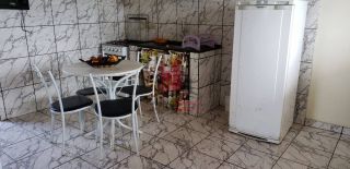 Casa 3 Qrts + Pousada com 4 Aptos 2 Qrts área de 1200m