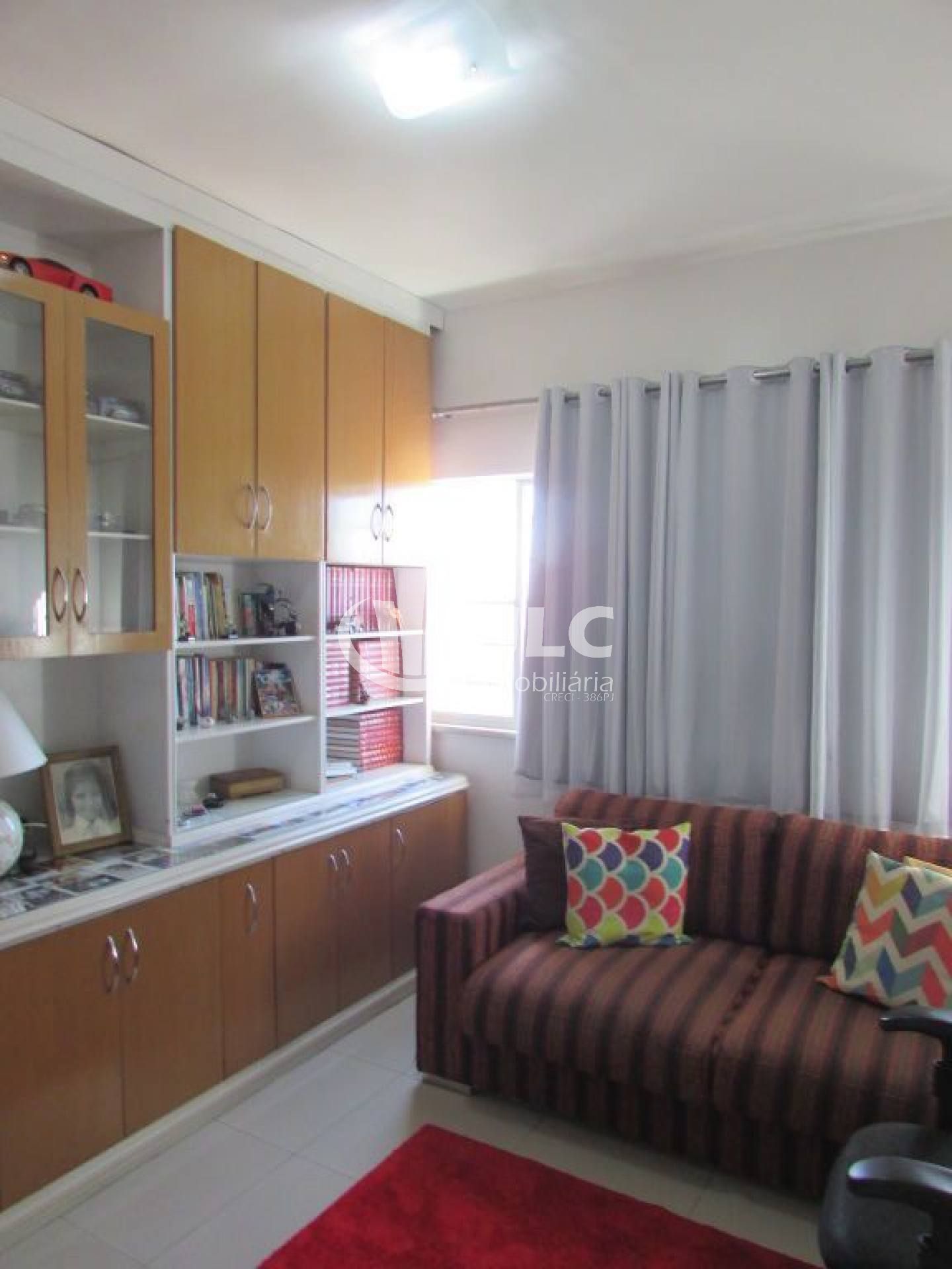 Condomínio Alphaville III