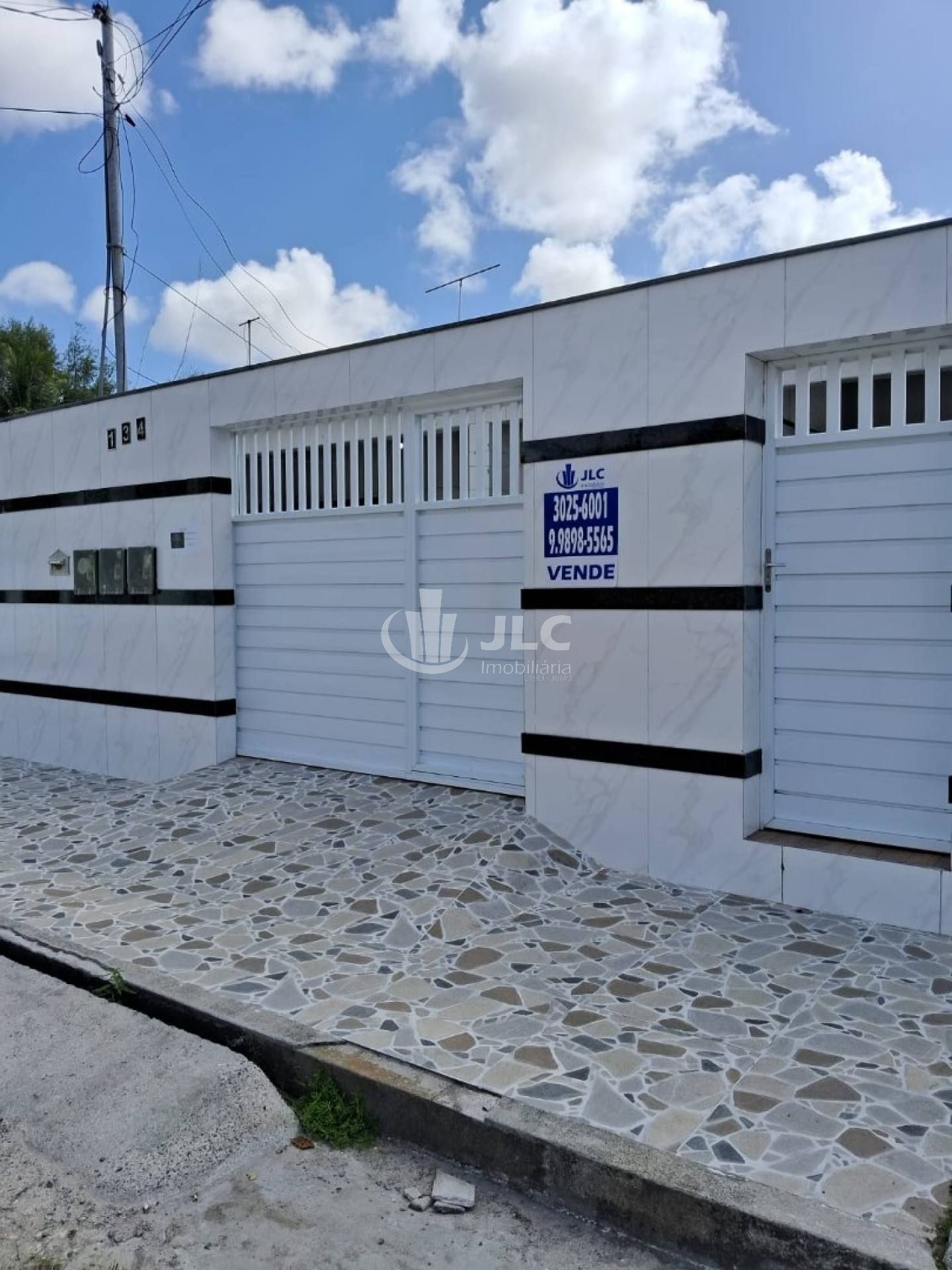 CASA NO SÃO CONRADO