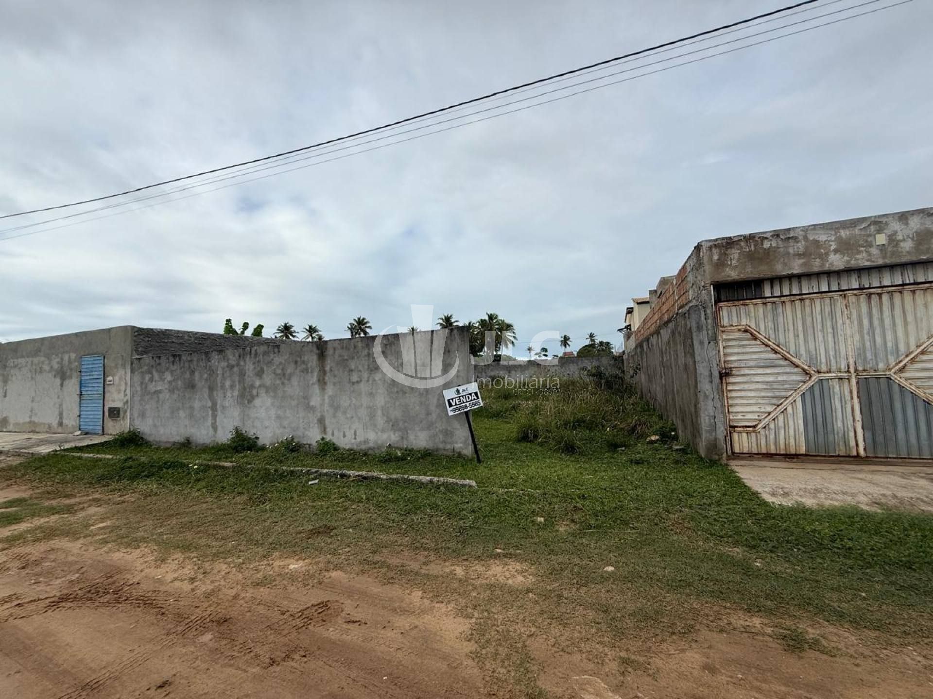 Terreno no Lot. Maria de Lourdes Gomes