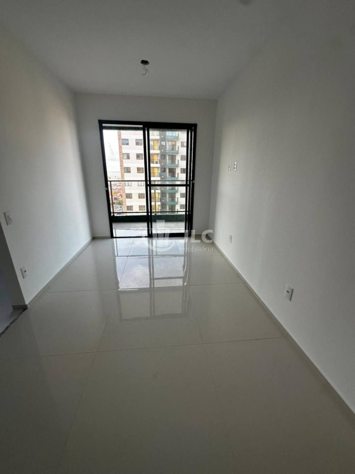 Marbello Residence -  Varanda com vista para o mar.